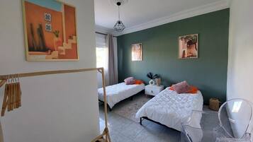 5 Schlafzimmer, Bügeleisen/Bügelbrett, WLAN, Bettwäsche