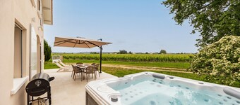 Maison du Grand Chêne: Ferienhaus mit WLAN im Herzen der Weinberge
