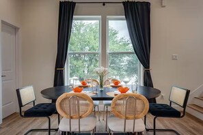 Dining - Rooftop 4BR Houston Stay! Games, Garage, Groups (Houston)