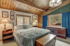 Desk, iron/ironing board, travel cot, WiFi - Bring Dog|Hot Tub|BBQ|Garage|Forest of Mt. Baldy (Breckenridge)