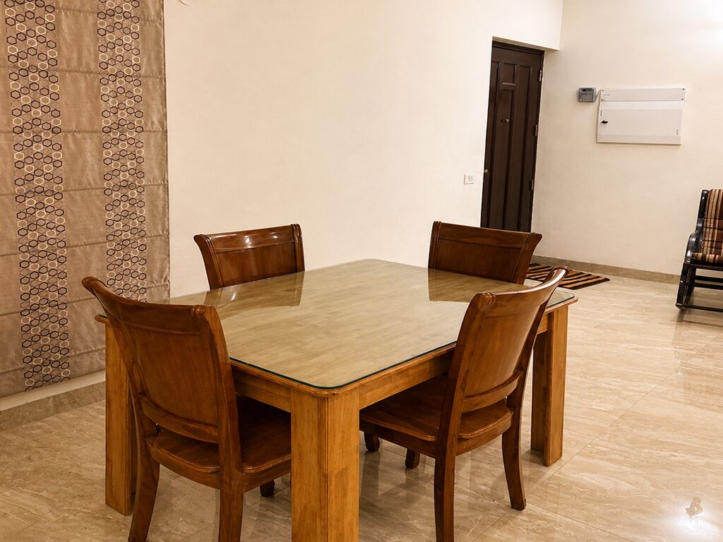 Apartment, 2 Bedrooms, Accessible, Smoking | Dining
