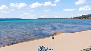 On the beach - Beach Daze | Beachfront, Heated Outdoor Pool,  Newly Renovated! (Traverse City)
