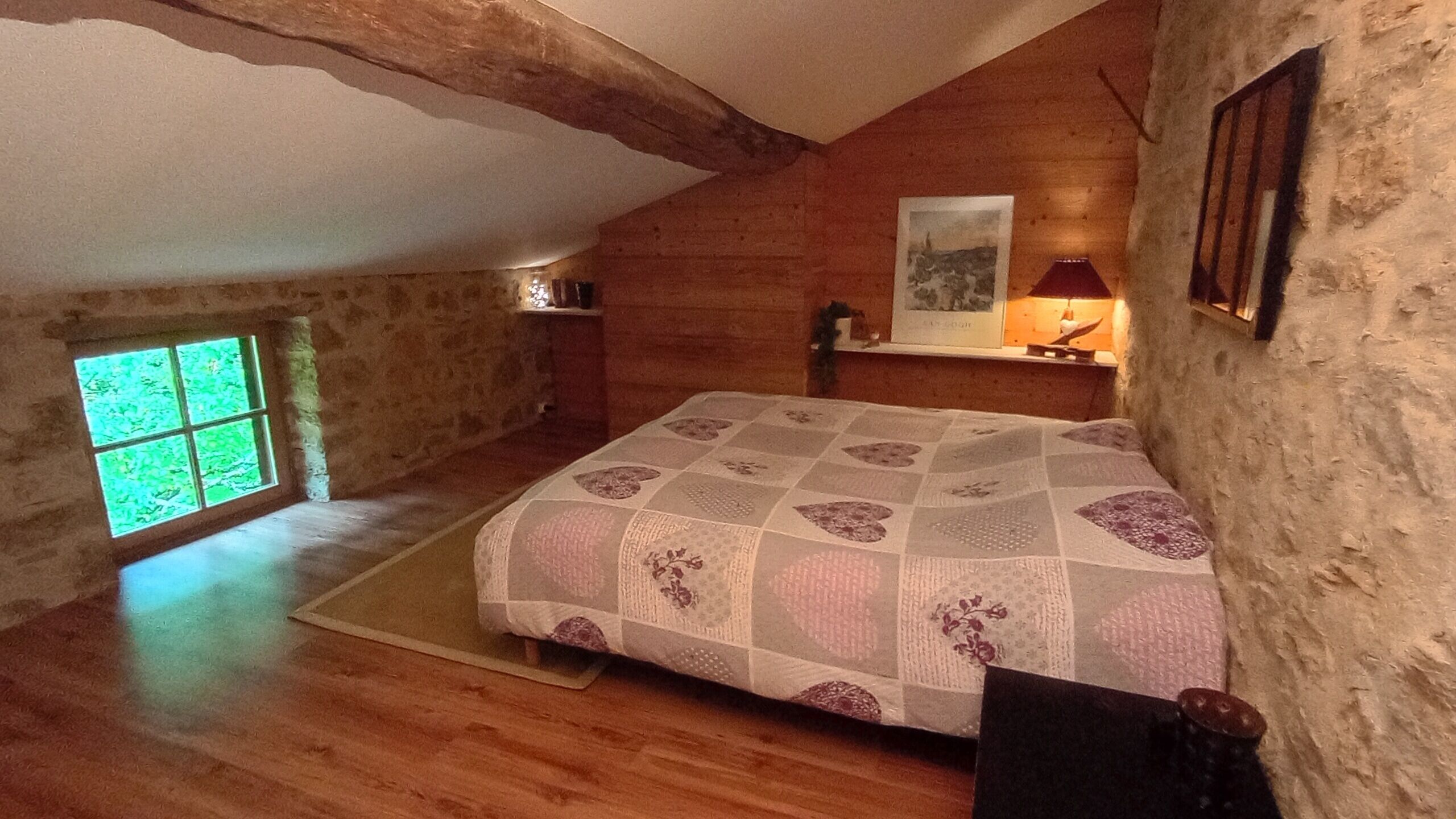 Iron/ironing board, Internet, bed sheets