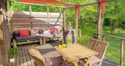 Le Tonnelier Chalet implanté en pleine nature à 20 mns des plages