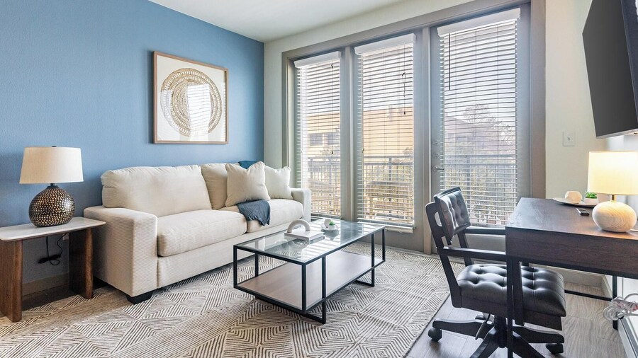 Landing Amazing 2bd, Clubhouse