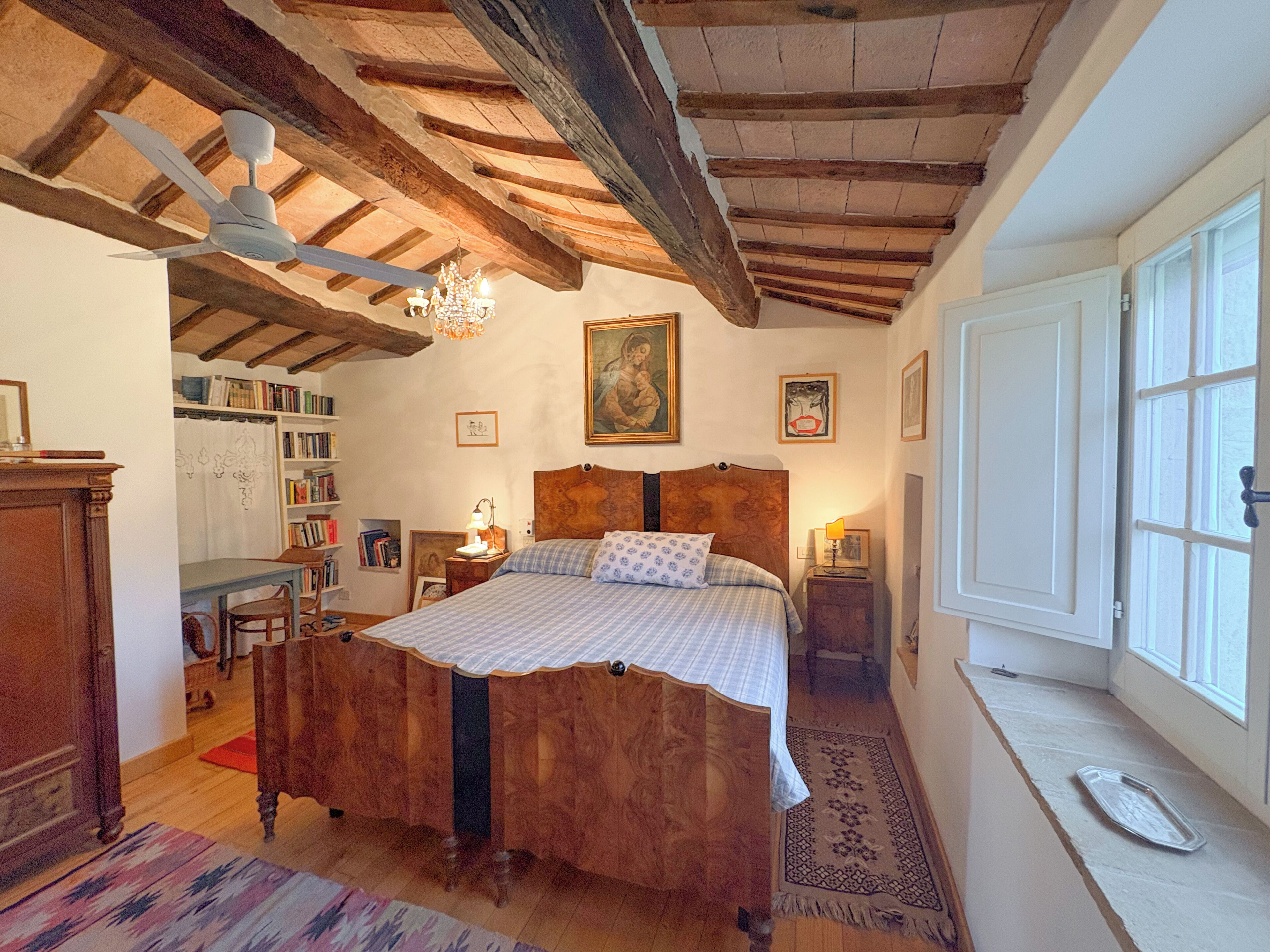 4 chambres, fer et planche à repasser, Wi-Fi gratuit, draps fournis