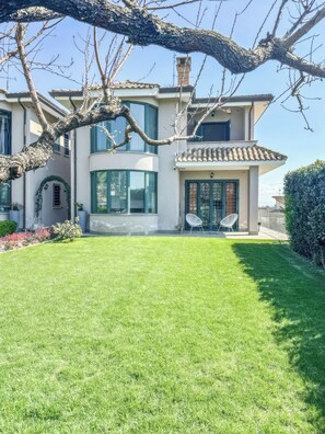 Villa, Garden View | Exterior - Villarzilla (Rome)