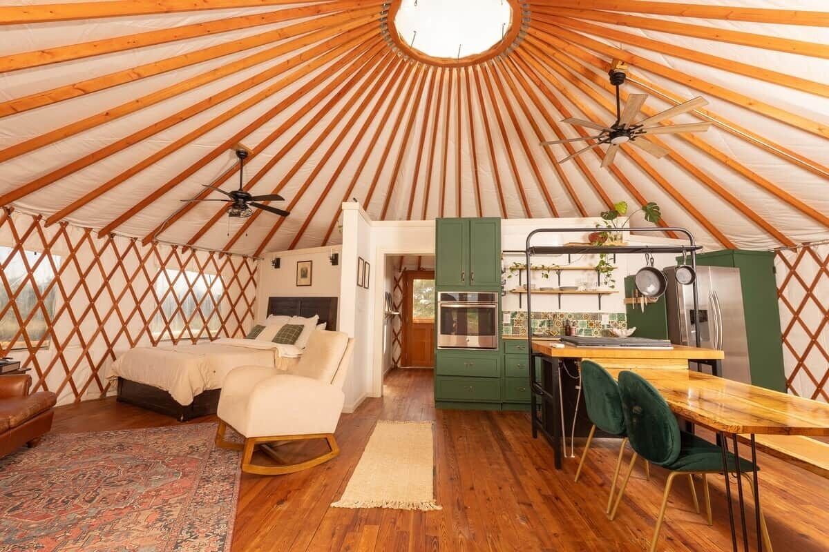 WiFi, bed sheets