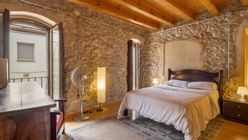 3 chambres, fer et planche Ă repasser, Wi-Fi, draps fournis