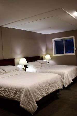 Deluxe Double Room, Courtyard View - Rainbow Inn (Terrace)