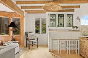 Interior - Sunshine Cottage & Dockhouse (Lake Arrowhead)