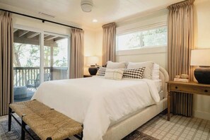 Iron/ironing board, travel cot, WiFi, bed sheets - @grizzlymountainhouse-lake access/firepit/games (Lake Arrowhead)