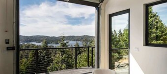 Stairway to Haven - Lake views (hot tub +firepit)
