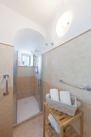 Bathroom - Vrbo Property (Amalfi)
