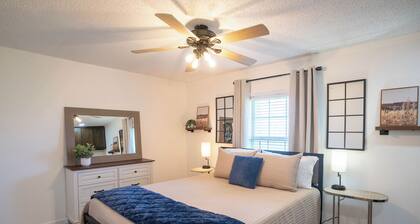 Peaceful Ozark Escape Near the Artesian Well, 2BR/2BA Retreat