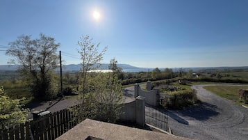 Apartment, 1 Bedroom, Smoking, Ocean View | Property grounds