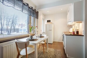 Fridge, oven, stovetop, dishwasher - Arctic Home Studio by Lapland Host (Rovaniemi)