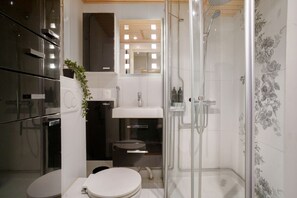 Hair dryer, towels - Arctic Home Studio by Lapland Host (Rovaniemi)