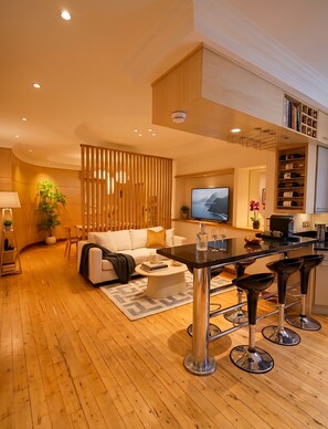 Interior - Bukit Bintang Pavilion KLCC 1Min Walk Connected By Bridge Apartment 8 to 16 Pax (Kuala Lumpur)