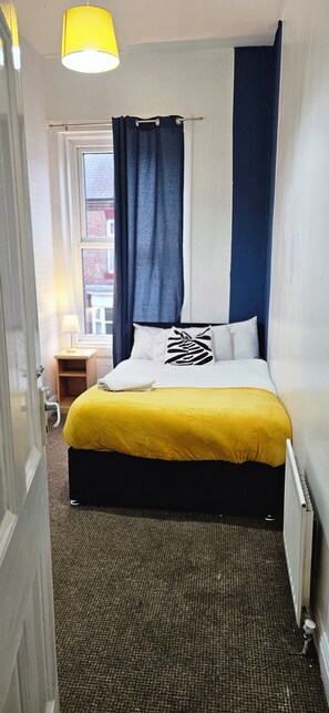 4 Schlafzimmer, Bügeleisen/Bügelbrett, WLAN, Bettwäsche