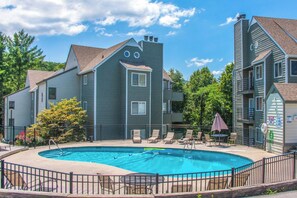 Pool - *Fern Hollow | Studio w/ VIEWS + Resort Amenities* (Gatlinburg)