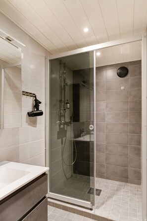 Hair dryer, towels - Arctic River Haven, Free Parking By Lapland Host (Rovaniemi)