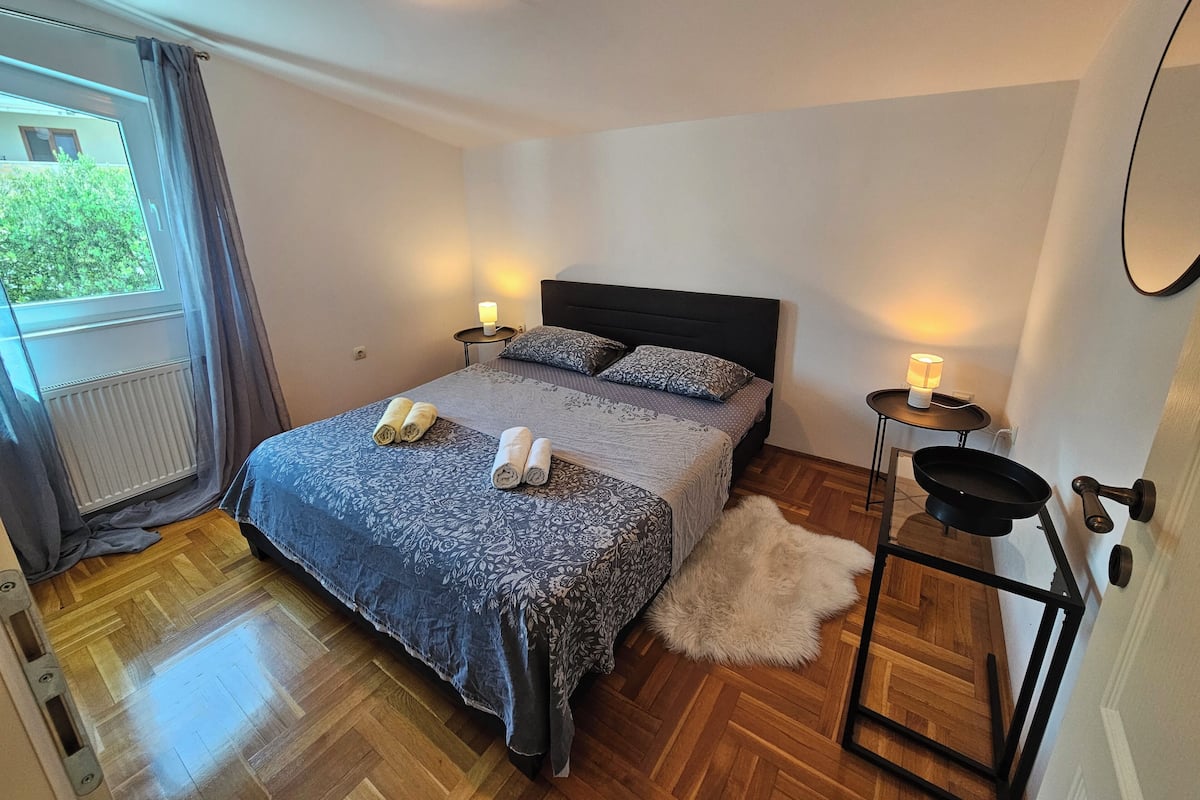 Basic Apartment, Sea View | Iron/ironing board, free WiFi
