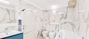 Holiday Home 'Pettirossi' with Shared Garden, Wi-Fi and Air Conditioning