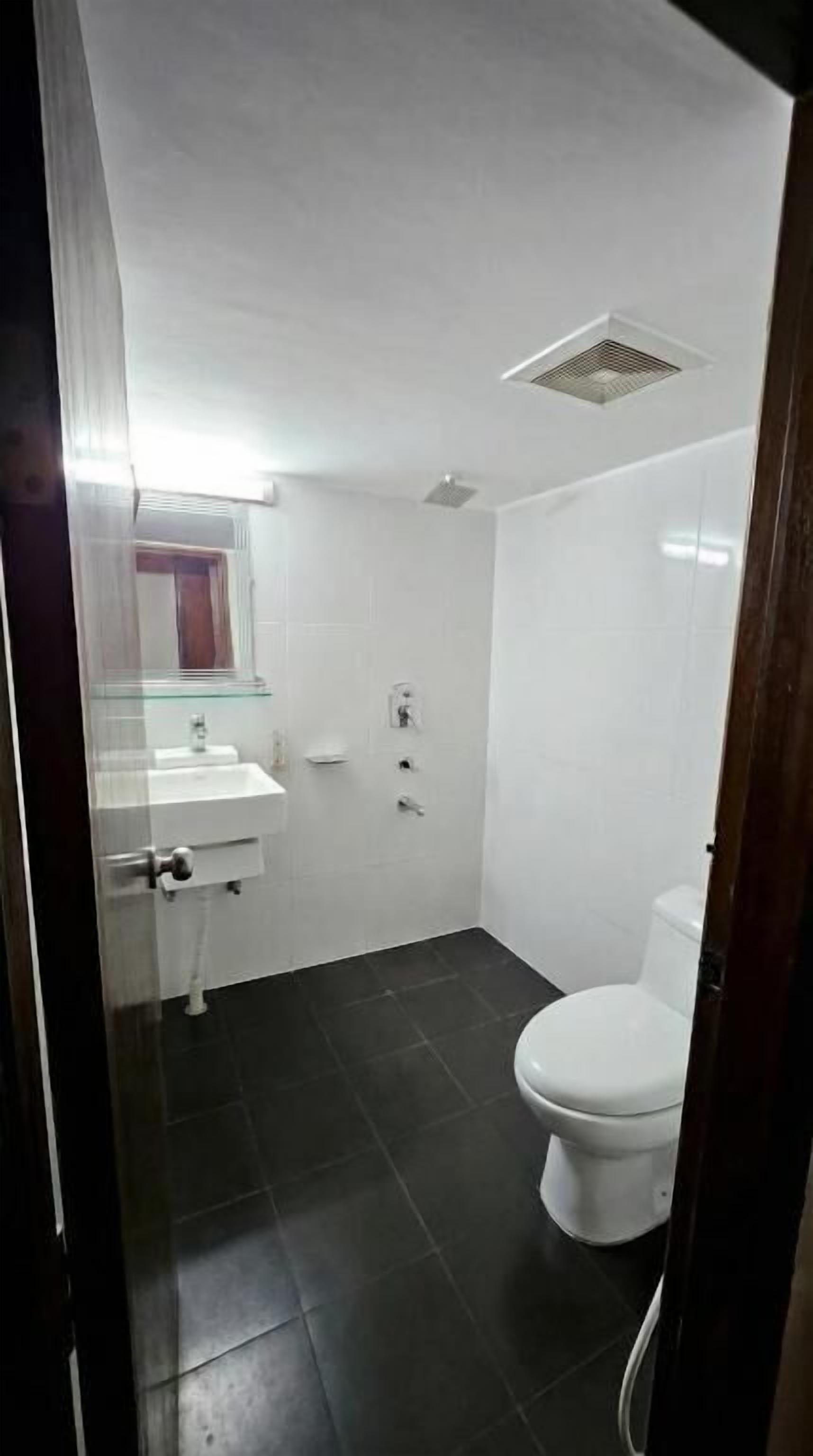 Shower, towels, soap, shampoo