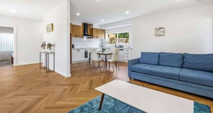 Elegant Luxury Home – Minutes to Box Hill
