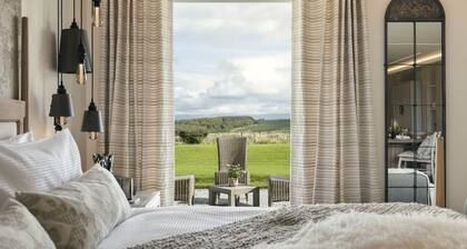 The Hide Ridgestone