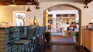 House | Bar (on property)