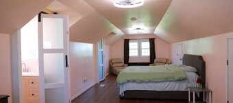 Private Country Suite Near Truman Lake & Fishing