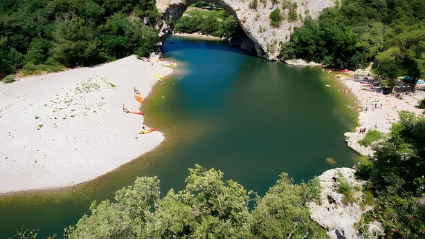 Uklassifisert bilde, 1 av 33, knapp