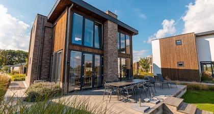 Aan de Maas - Maas Villa Waterzicht Sauna | 10p