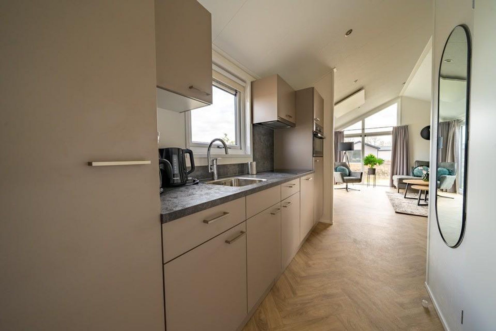 Fridge, microwave, dishwasher, coffee/tea maker