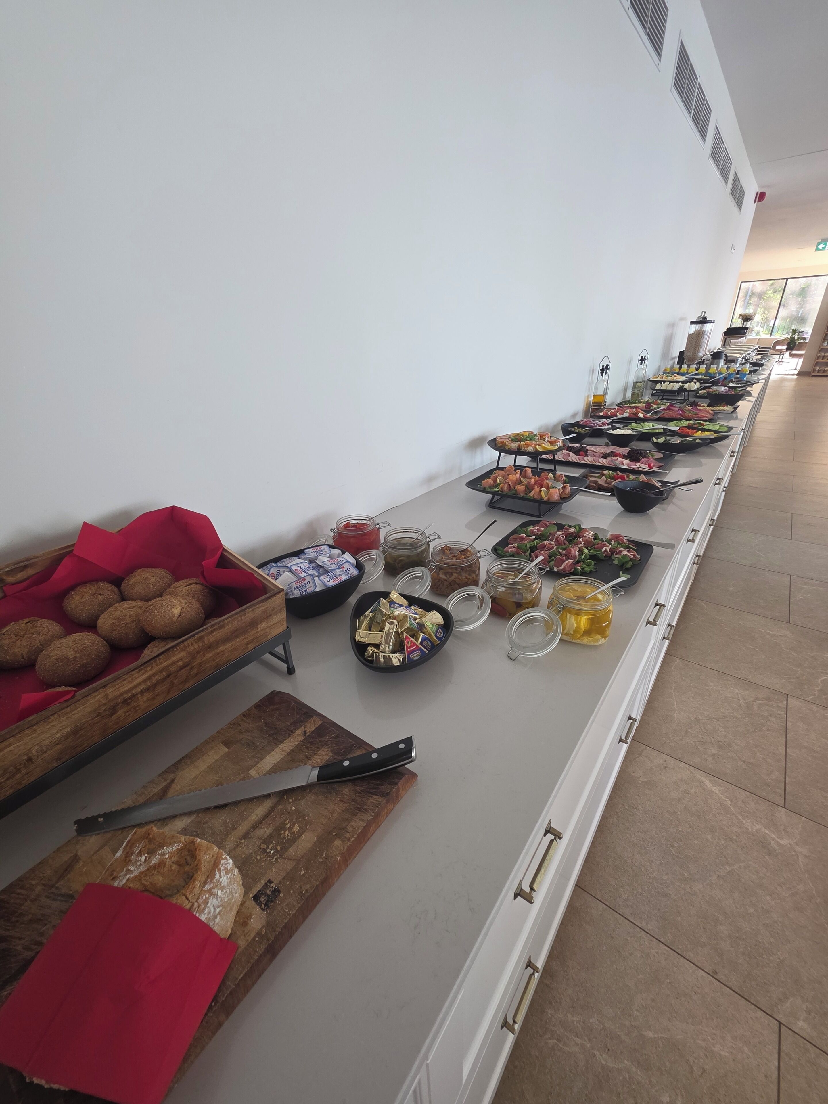 Daily buffet breakfast for a fee