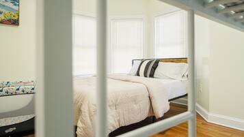 4 slaapkamers, een kluis op de kamer, gratis wifi, beddengoed