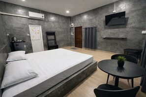 Room | Desk, free WiFi - Baan Puen Kin Kanchanaburi (Thamung)
