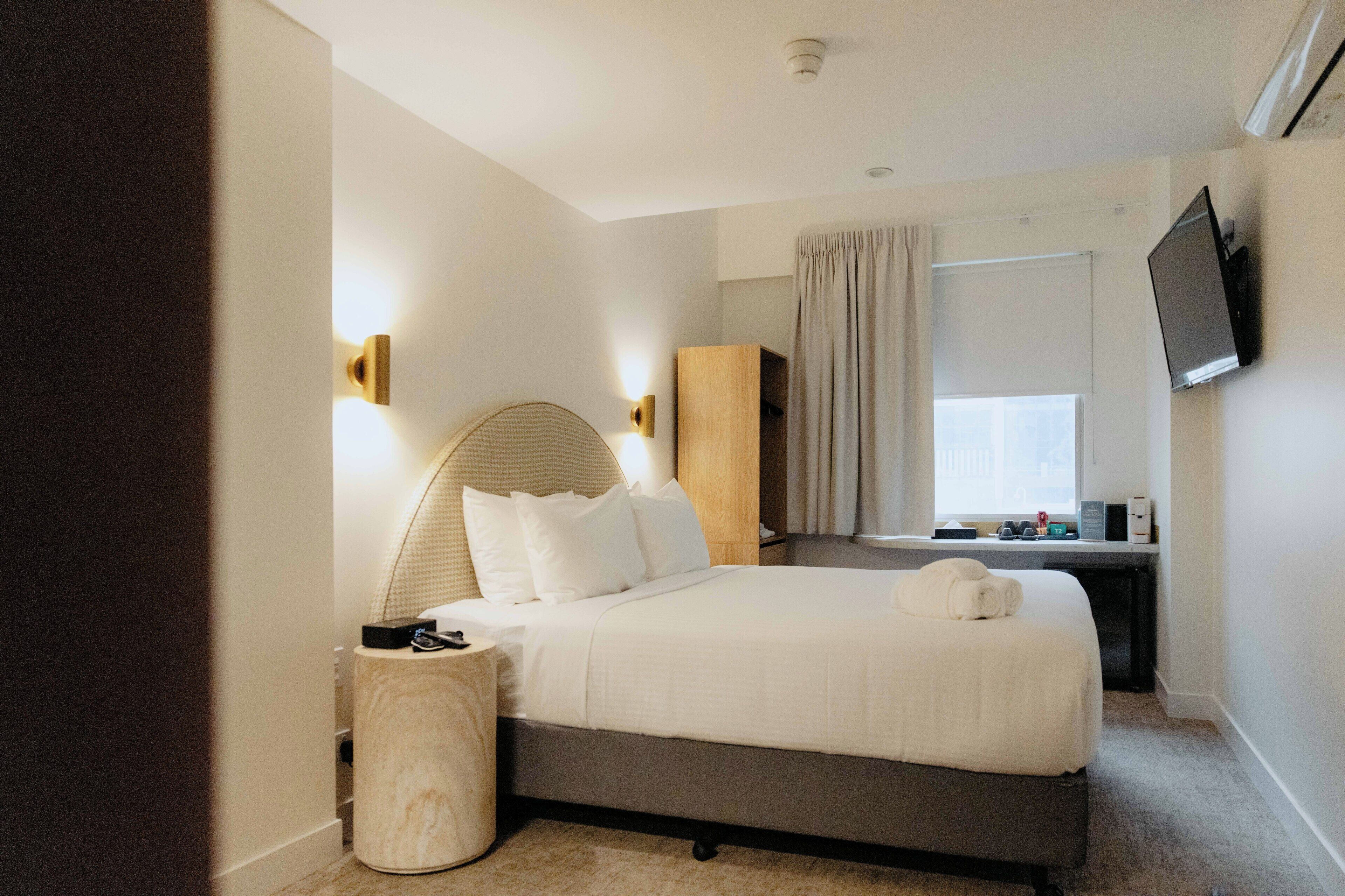 Standard Room (King)