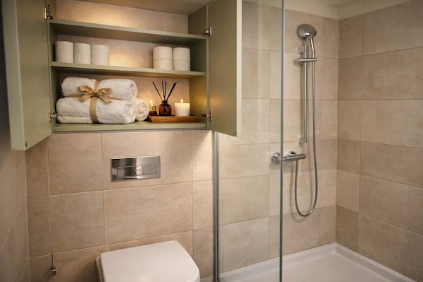 Shower, towels