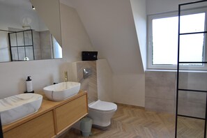 Bathroom - Comfortable apartment with a private sauna (Stezyca)