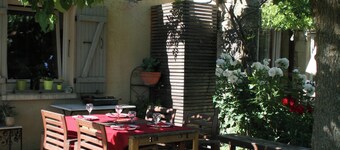 Gîte 'Du Chat Qui Pêche' : Vue Montagne, Piscine Privée, Wi-Fi