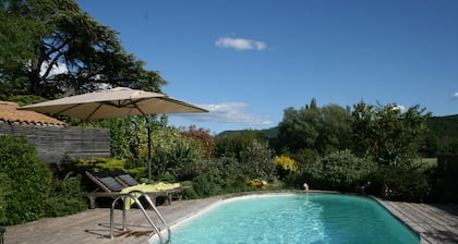 Cottage 'Gite Du Chat Qui PĂȘche' with Mountain View, Private Pool and Wi-Fi