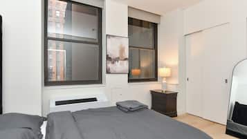 Iron/ironing board, free WiFi, bed sheets