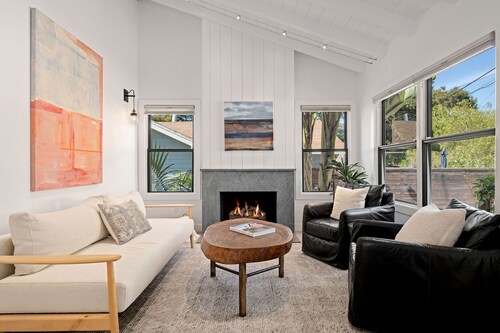 Humphrey House | Walk to Beach, Coast Village Rd, 3 En Suite Bedrooms