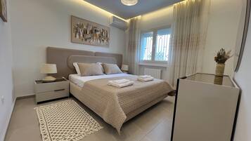 Classic Apartment, 1 Bedroom, Kitchen | Blackout drapes, iron/ironing board, free WiFi