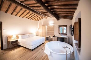 Deluxe Suite - Villa Barberino (Meleto)