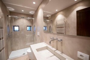 Deluxe Suite | Bathroom - Villa Barberino (Meleto)