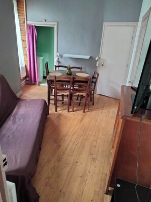 Interior - Le nid douillet Rustique Linen provided (La Bourboule)